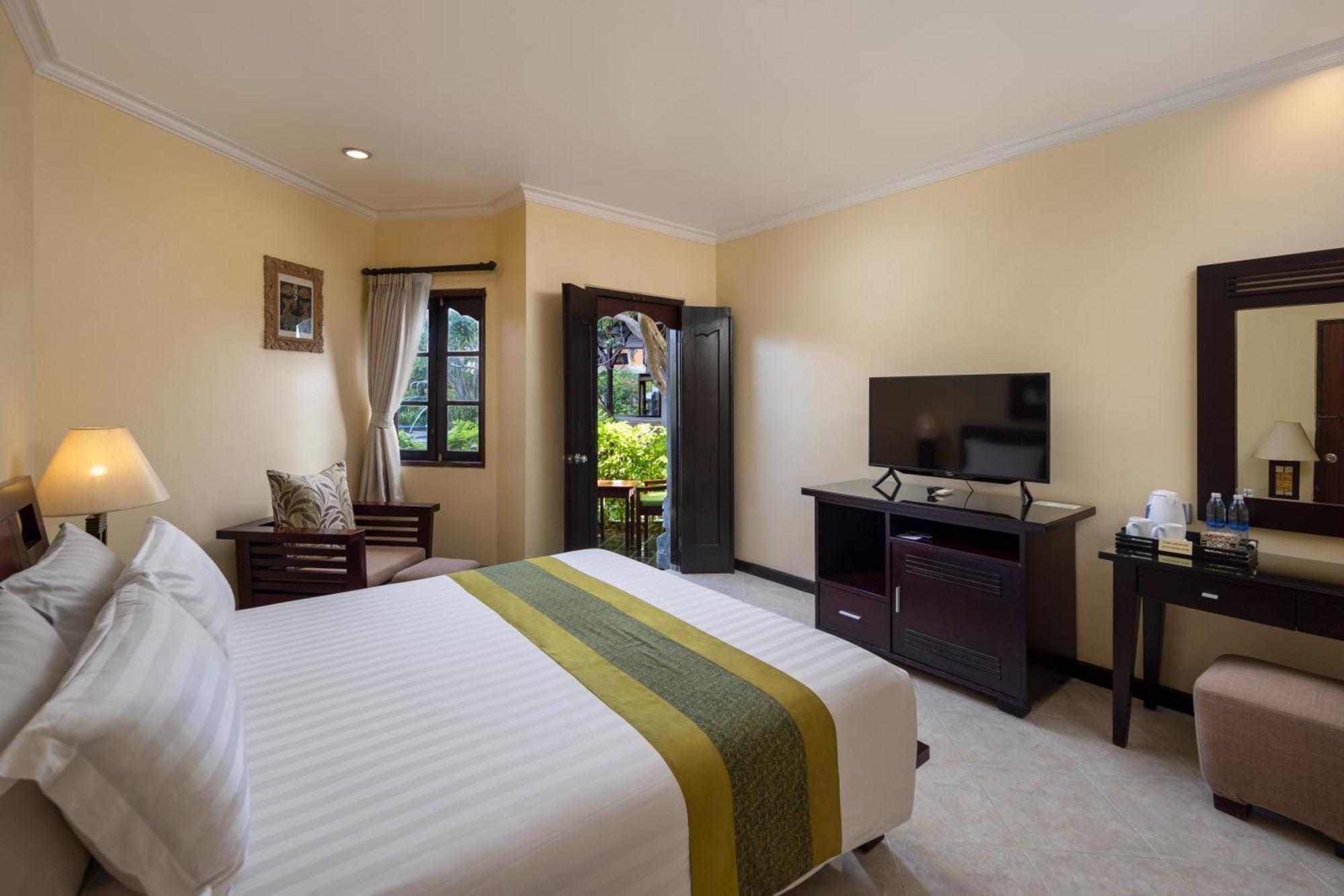 Adi Dharma Hotel Kuta Кута Экстерьер фото